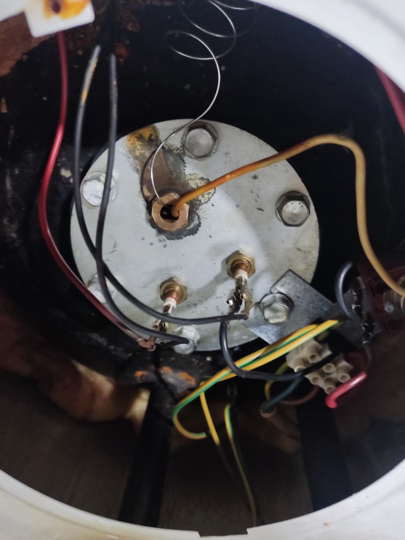 Zamjena grijača na električnom bojleru u Zagrebu – servis, čišćenje kamenca i sigurnosna provjera